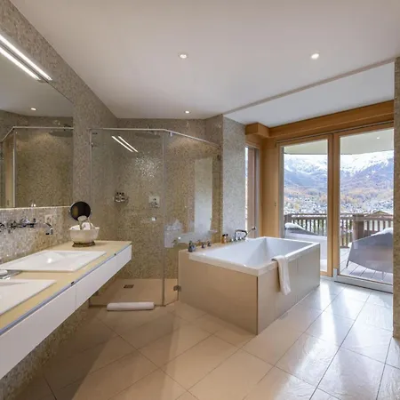 Heights Opulent Escape Amidst Alps Apartament